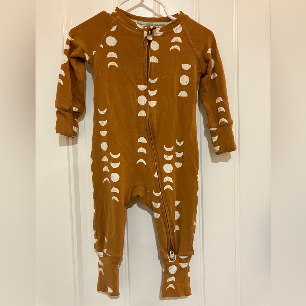 Loulou Lollipop moon pattern fawn sleeper 3-6 months